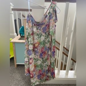 Hailey and co pleated floral one shoulder dress. New without tags. Size small